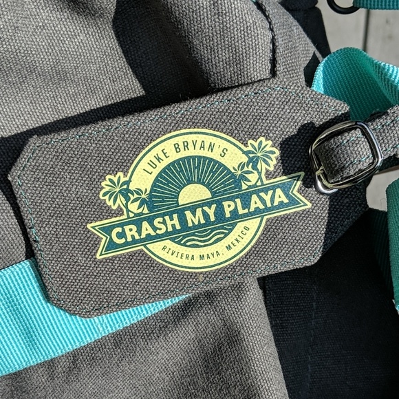NWOT Luke Bryan Crash My Playa Duffle Bag - Picture 3 of 7